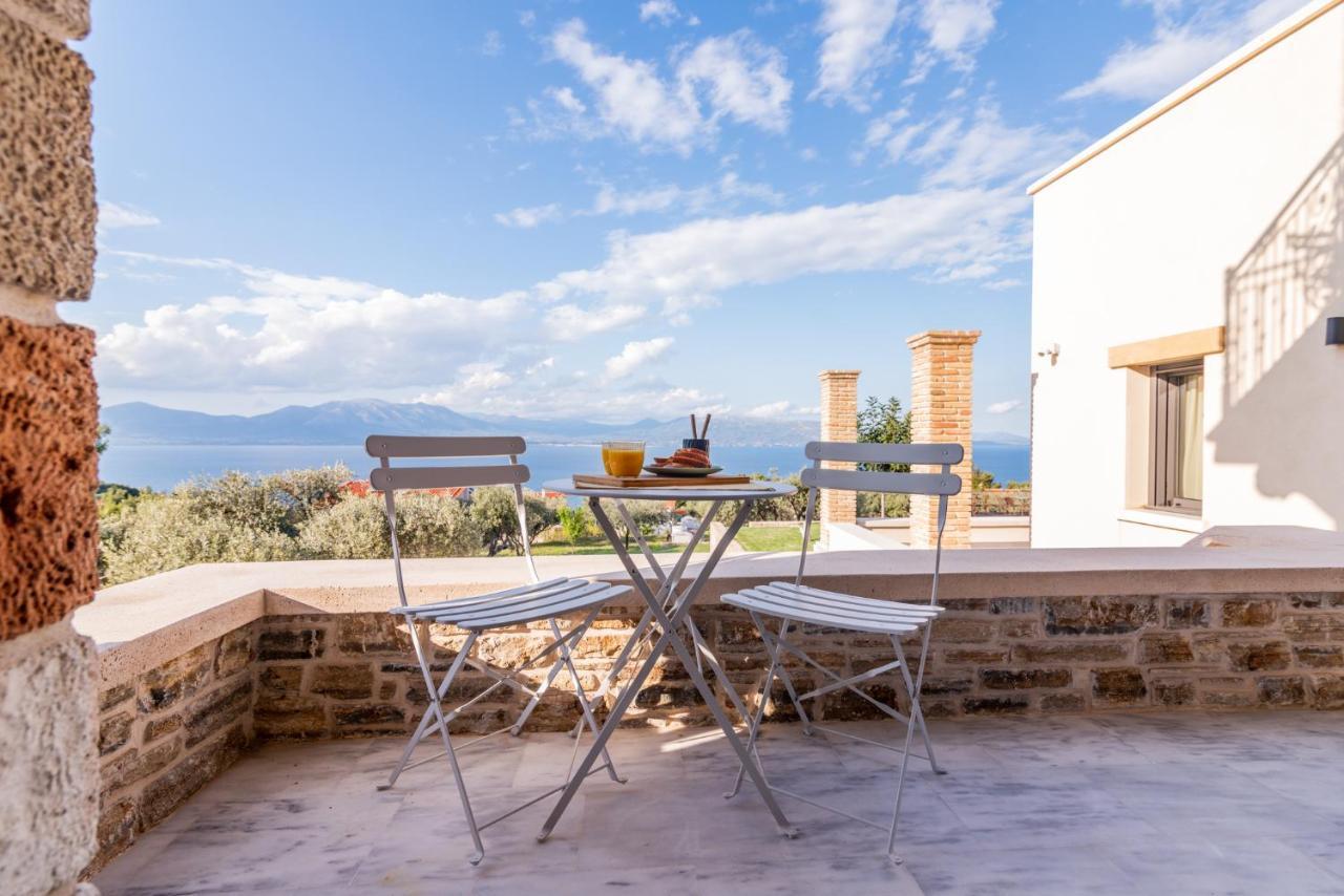Villa Kalamos / Sea View And Pool Nearby Athens Екстер'єр фото