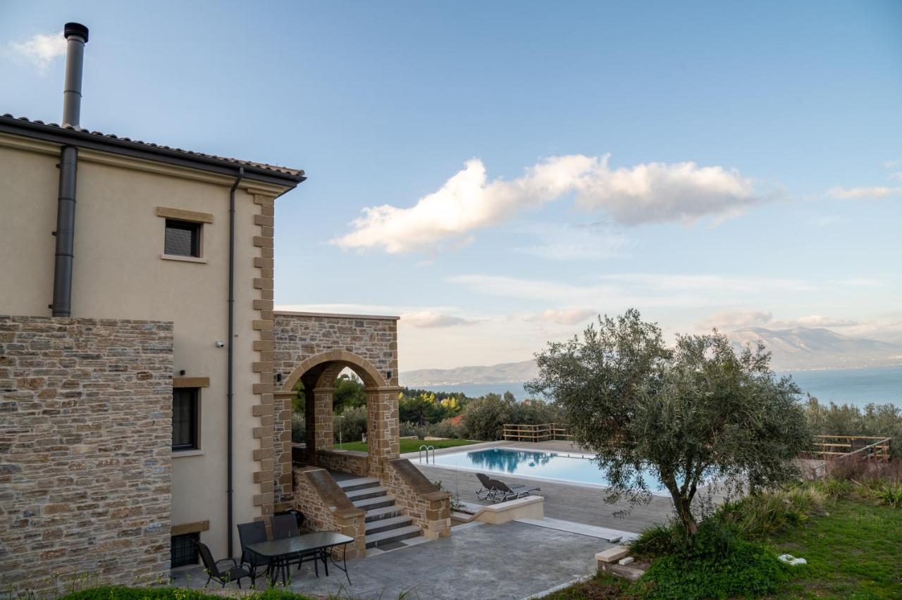 Villa Kalamos / Sea View And Pool Nearby Athens Екстер'єр фото