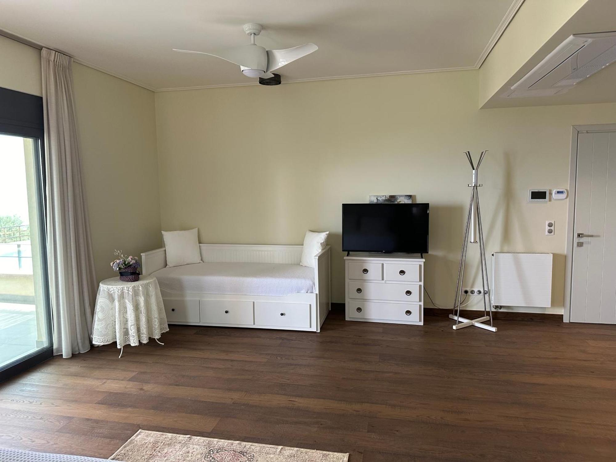 Villa Kalamos / Sea View And Pool Nearby Athens Екстер'єр фото