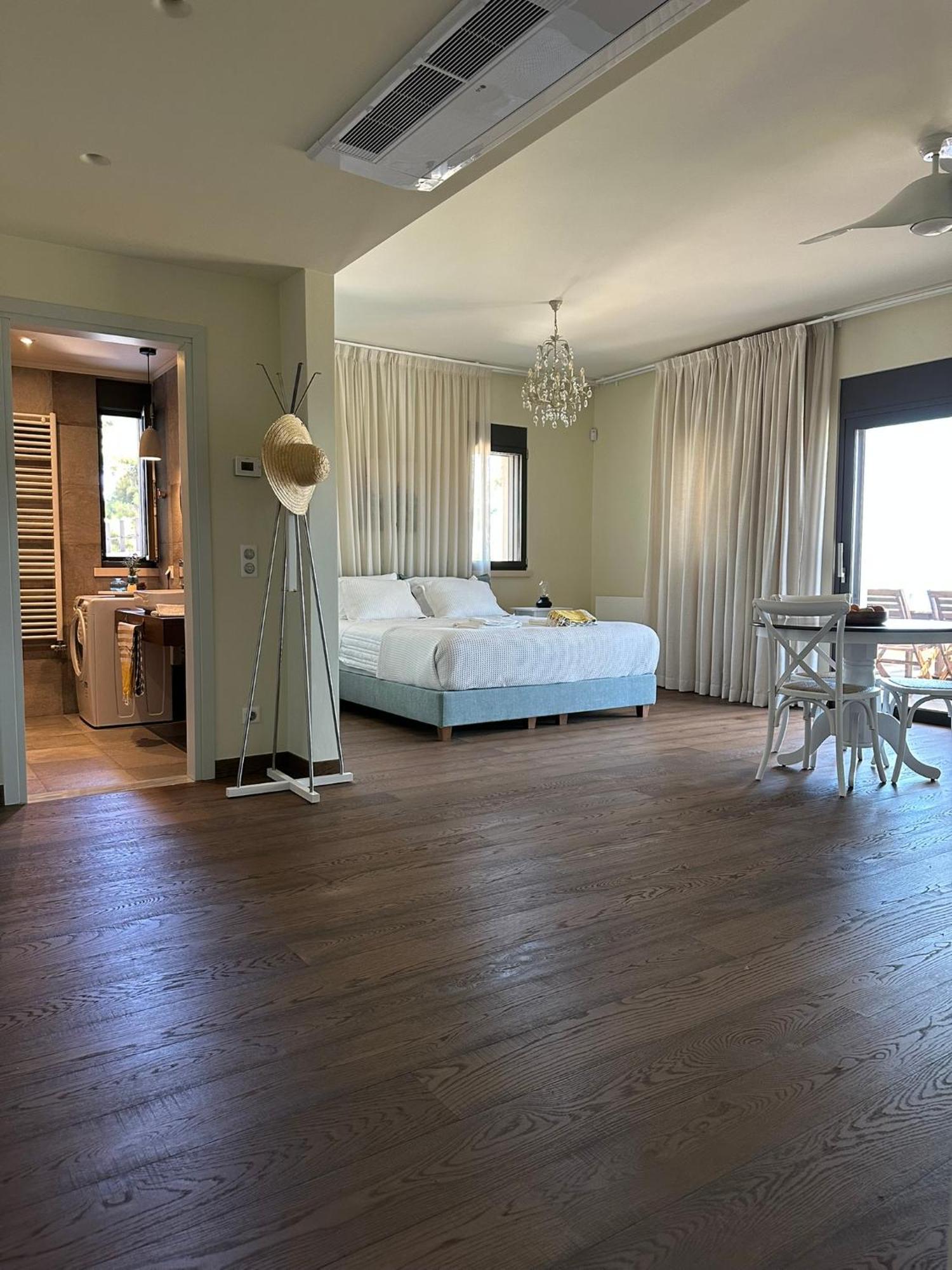 Villa Kalamos / Sea View And Pool Nearby Athens Екстер'єр фото