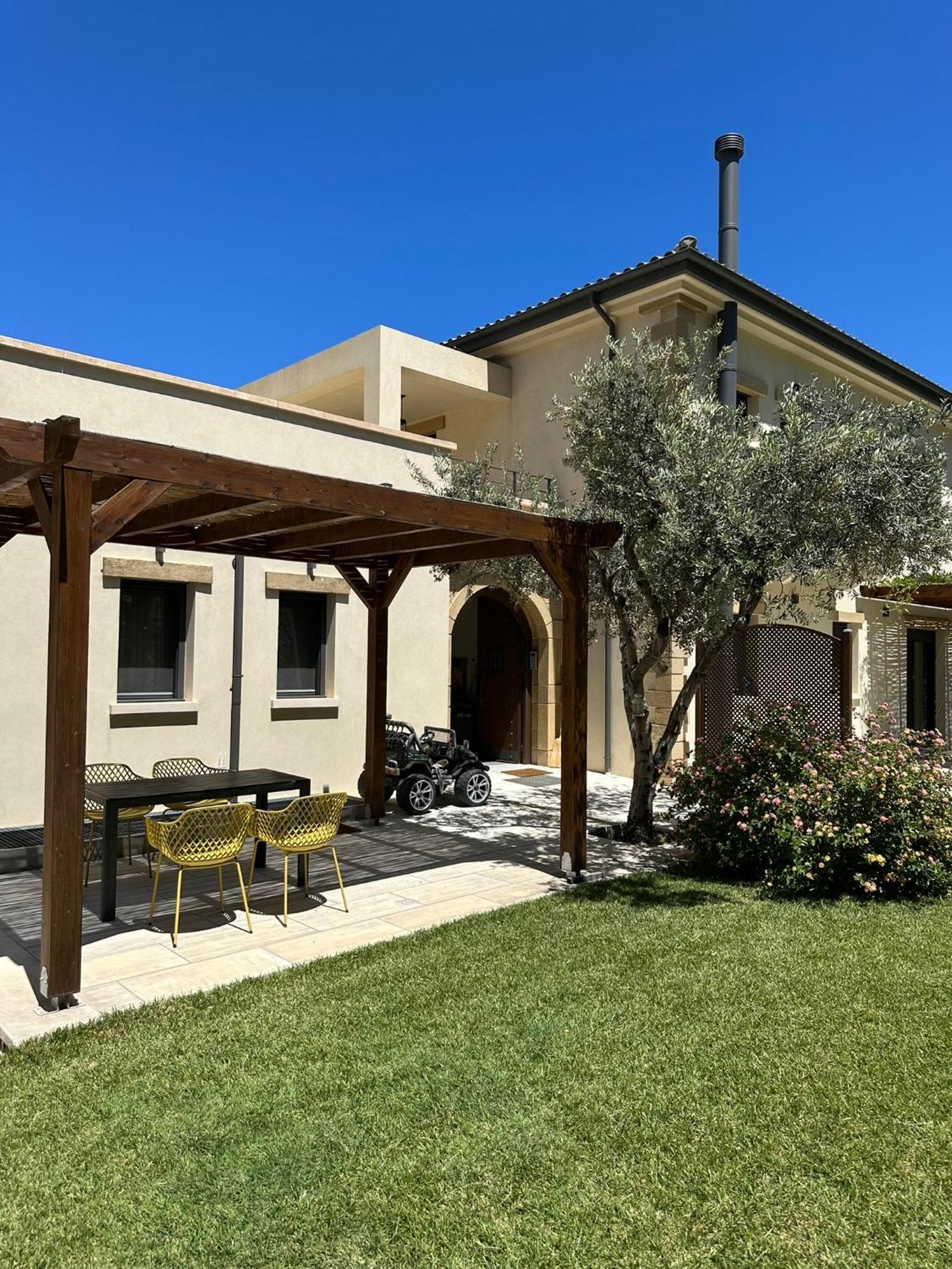 Villa Kalamos / Sea View And Pool Nearby Athens Екстер'єр фото